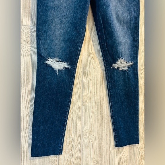 NEW! JOES JEANS FLAWLESS Distressed Knee Ankle Skinny Womens NWT Size 28 Blue - Picture 6 of 13